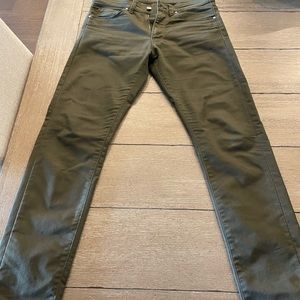 Carhart WIP vicious hunter green khakis